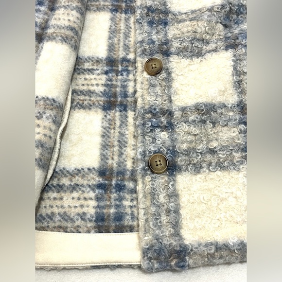 Roxy Originals Blue and Cream Plaid Button Up  Jacket w Sherpa Collar - Picture 2 of 16